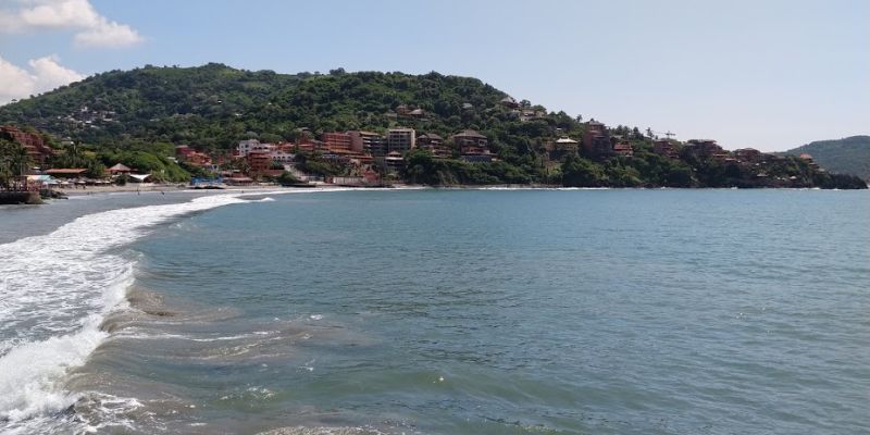 La Madera Beach Zihuatanejo 