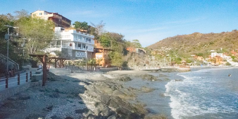 Playita La Madera Zihuatanejo 